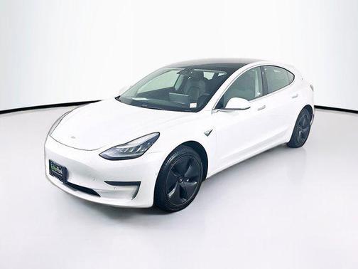 2020 Tesla Model 3 Standard Range