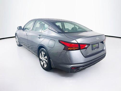 2022 Nissan Altima S FWD