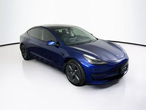 Deep Blue Metallic 2022 Tesla Model 3 Standard Range