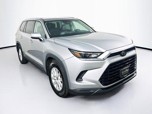 Celestial Silver Metallic 2025 Toyota Grand Highlander XLE