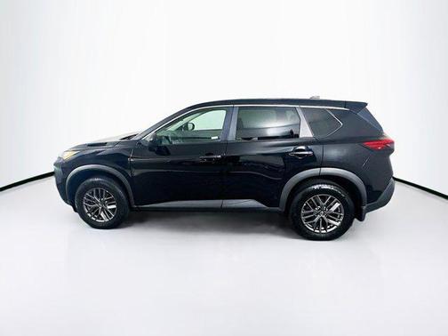 2022 Nissan Rogue S