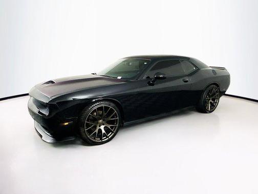 Pitch Black Clearcoat 2021 Dodge Challenger R/T