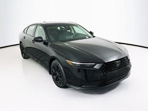 Crystal Black Pearl 2025 Honda Accord SE