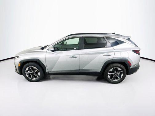 Shimmering Silver 2025 Hyundai TUCSON SEL