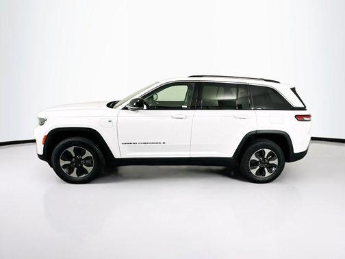 Bright White Clearcoat 2022 Jeep Grand Cherokee 4xe Base