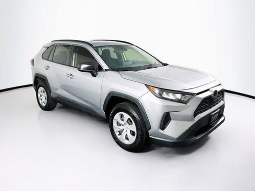 Silver Sky Metallic 2019 Toyota RAV4 LE