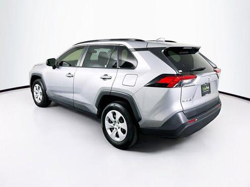 Silver Sky Metallic 2019 Toyota RAV4 LE