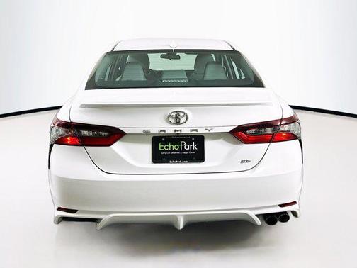 Super White 2021 Toyota Camry SE