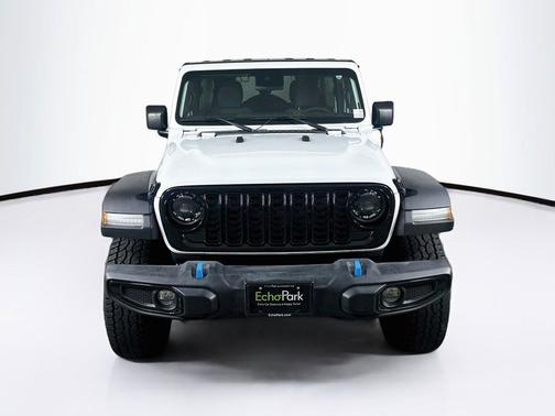 Bright White Clearcoat 2024 Jeep Wrangler 4xe Willys