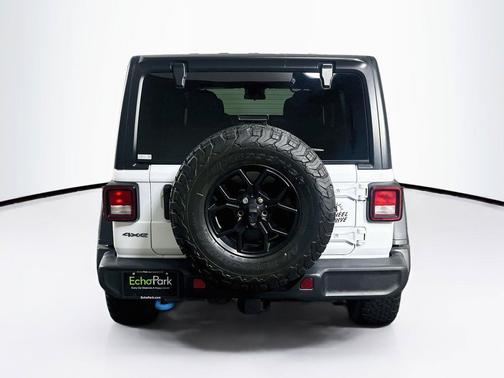 Bright White Clearcoat 2024 Jeep Wrangler 4xe Willys