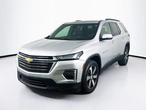 2022 Chevrolet Traverse LT Leather