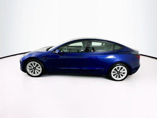 2022 Tesla Model 3 Standard Range