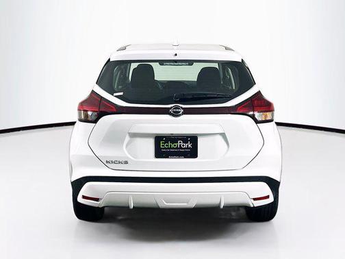 2024 Nissan Kicks S
