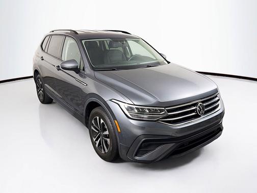 Platinum Gray Metallic 2022 Volkswagen Tiguan 2.0T S