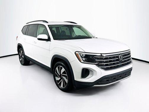 2024 Volkswagen Atlas 2.0T SE w/Technology 4MOTION