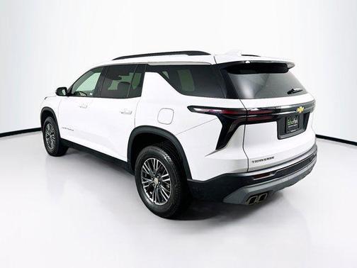 Summit White 2025 Chevrolet Traverse LT