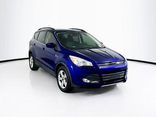 Deep Impact Blue 2016 Ford Escape SE