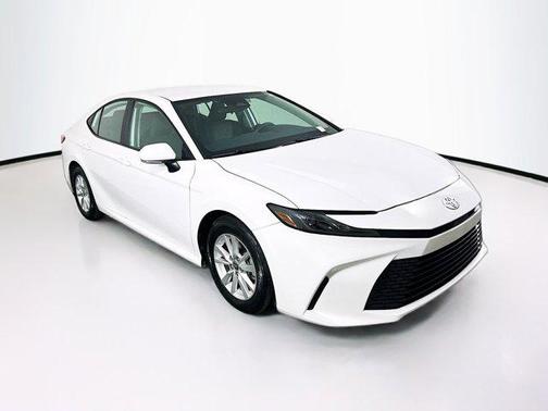 Ice Cap 2025 Toyota Camry LE