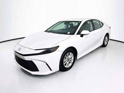 Ice Cap 2025 Toyota Camry LE