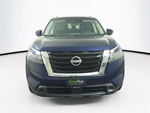 Deep Ocean Blue Pearl 2024 Nissan Pathfinder SV FWD