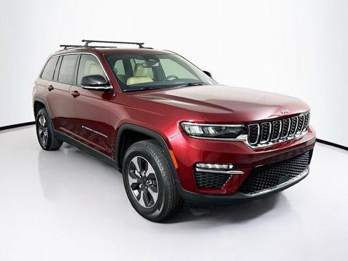 Velvet Red Pearlcoat 2022 Jeep Grand Cherokee 4xe Base