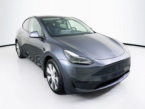 2023 Tesla Model Y RWD