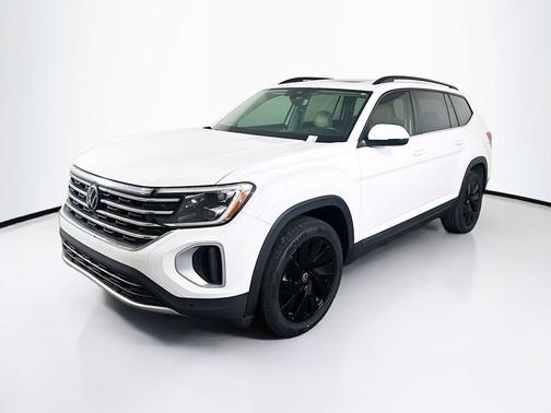 Pure White 2024 Volkswagen Atlas 2.0T SE w/Technology