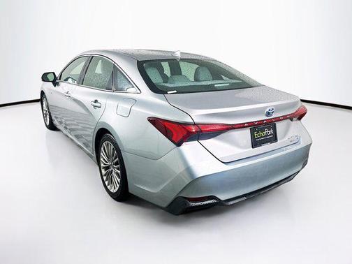 2019 Toyota Avalon Hybrid Limited