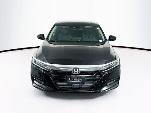 Crystal Black Pearl 2018 Honda Accord Touring 2.0T