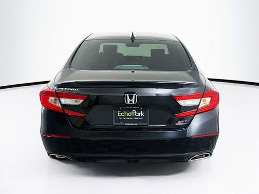 Crystal Black Pearl 2018 Honda Accord Touring 2.0T