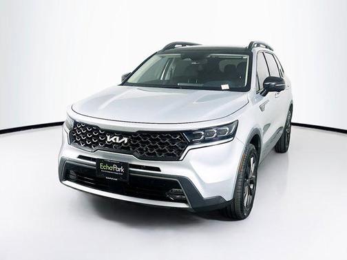 Sparkling Silver 2022 Kia Sorento SX