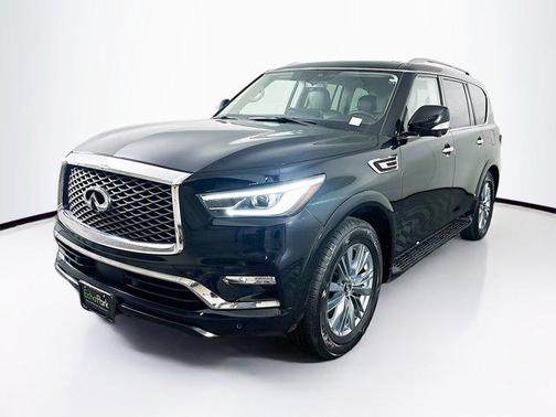 2022 INFINITI QX80 Luxe