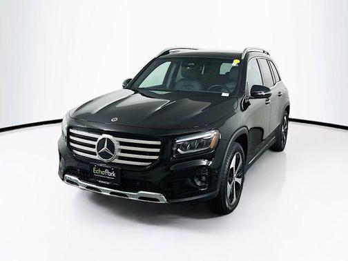 Night Black 2025 Mercedes-Benz GLB 250 4MATIC