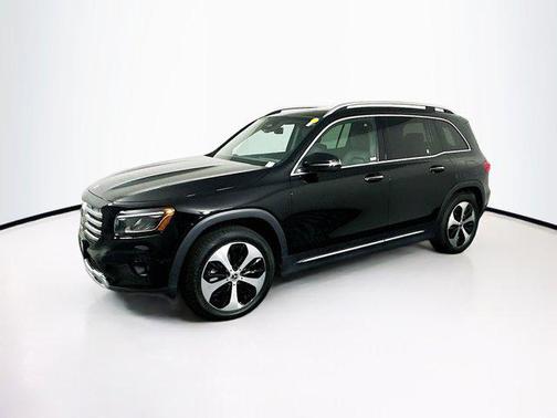 Night Black 2025 Mercedes-Benz GLB 250 4MATIC