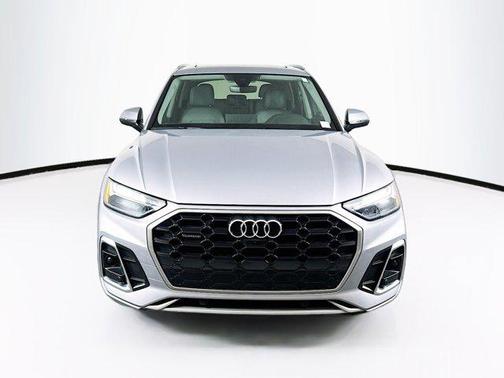 2022 Audi Q5 45 S line Premium Plus