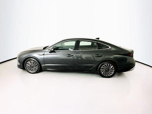 2025 Hyundai SONATA Hybrid SE
