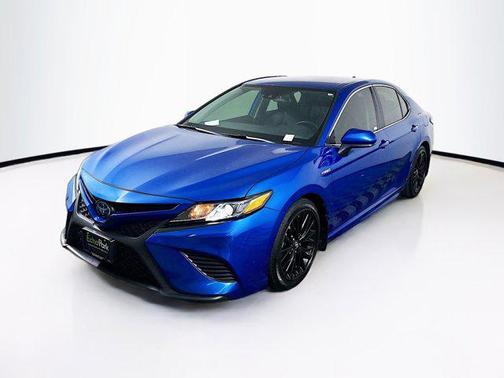 2019 Toyota Camry Hybrid SE