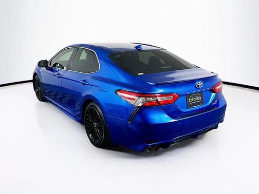 2019 Toyota Camry Hybrid SE