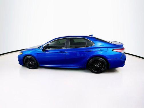2019 Toyota Camry Hybrid SE