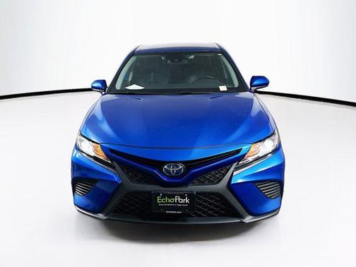2019 Toyota Camry Hybrid SE