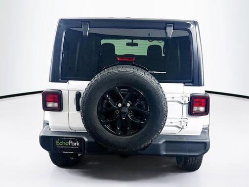 2023 Jeep Wrangler 4-Door Freedom 4x4