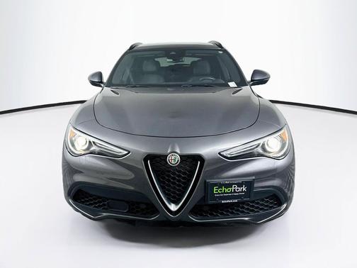 Vesuvio Gray Metallic 2023 Alfa Romeo Stelvio Ti