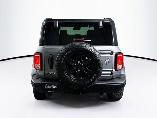 Carbonized Gray Metallic 2024 Ford Bronco Black Diamond