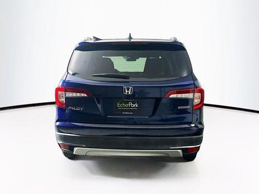2019 Honda Pilot Touring 8-Passenger
