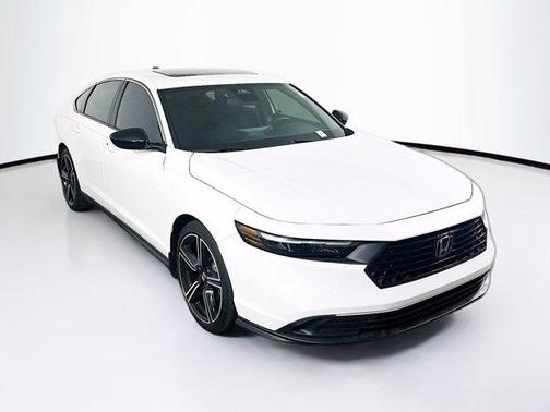 Still Night Pearl 2024 Honda Accord Hybrid Sport