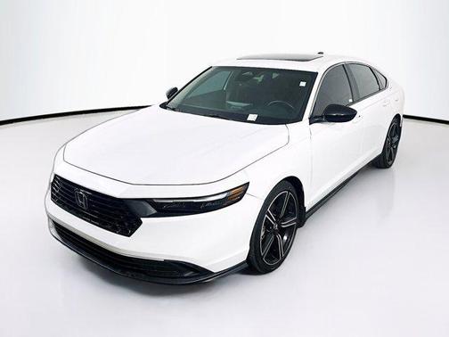 Still Night Pearl 2024 Honda Accord Hybrid Sport