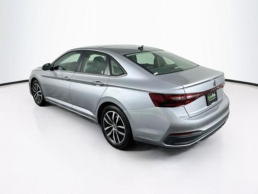 Pyrite Silver Metallic 2025 Volkswagen Jetta 1.5T SE