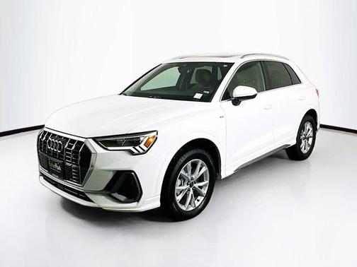 2025 Audi Q3 Premium 45 TFSI S line quattro Tiptronic