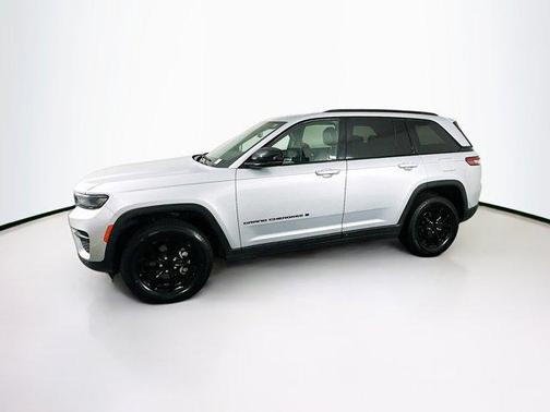 2024 Jeep Grand Cherokee Altitude