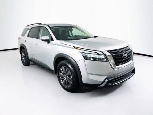 2025 Nissan Pathfinder SV 4WD